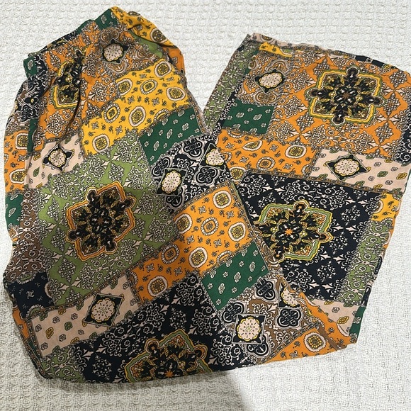 Nwot Colorful boho Wide-Leg Pants - Picture 2 of 2